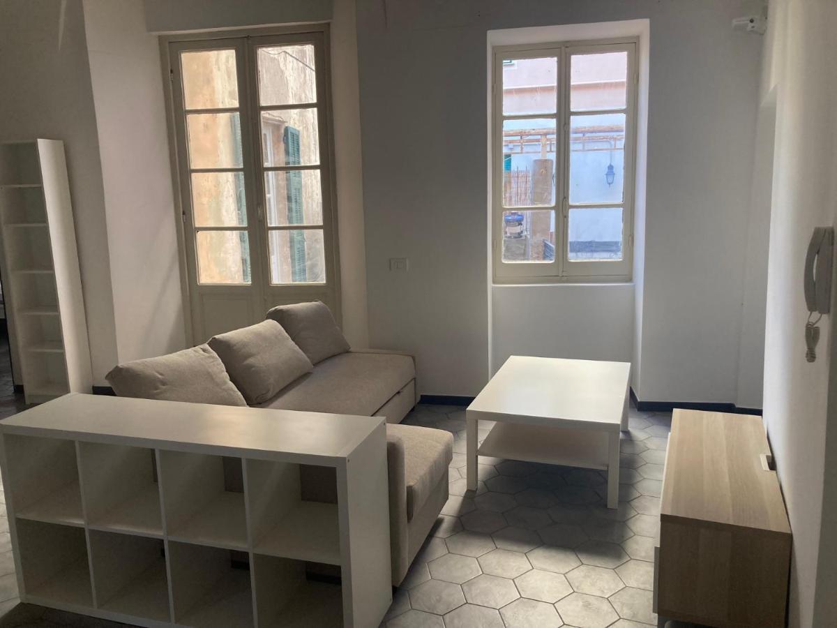 Archivolto Del Teatro Hotel Albenga Eksteriør billede