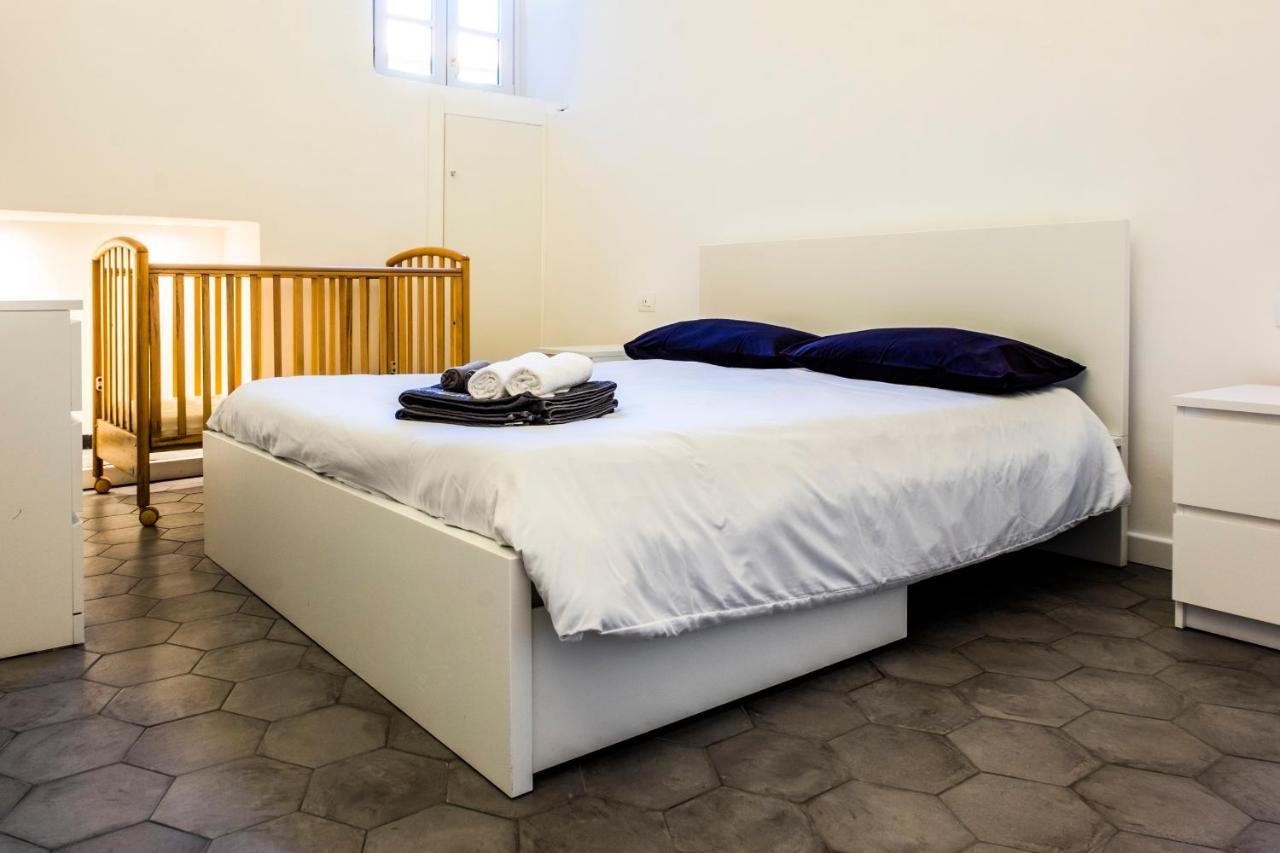 Archivolto Del Teatro Hotel Albenga Eksteriør billede