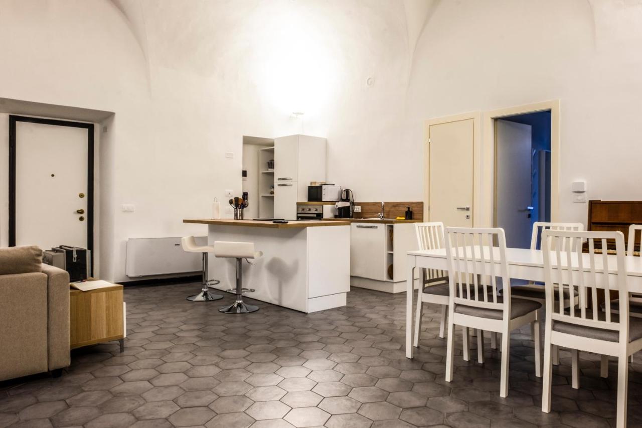 Archivolto Del Teatro Hotel Albenga Eksteriør billede