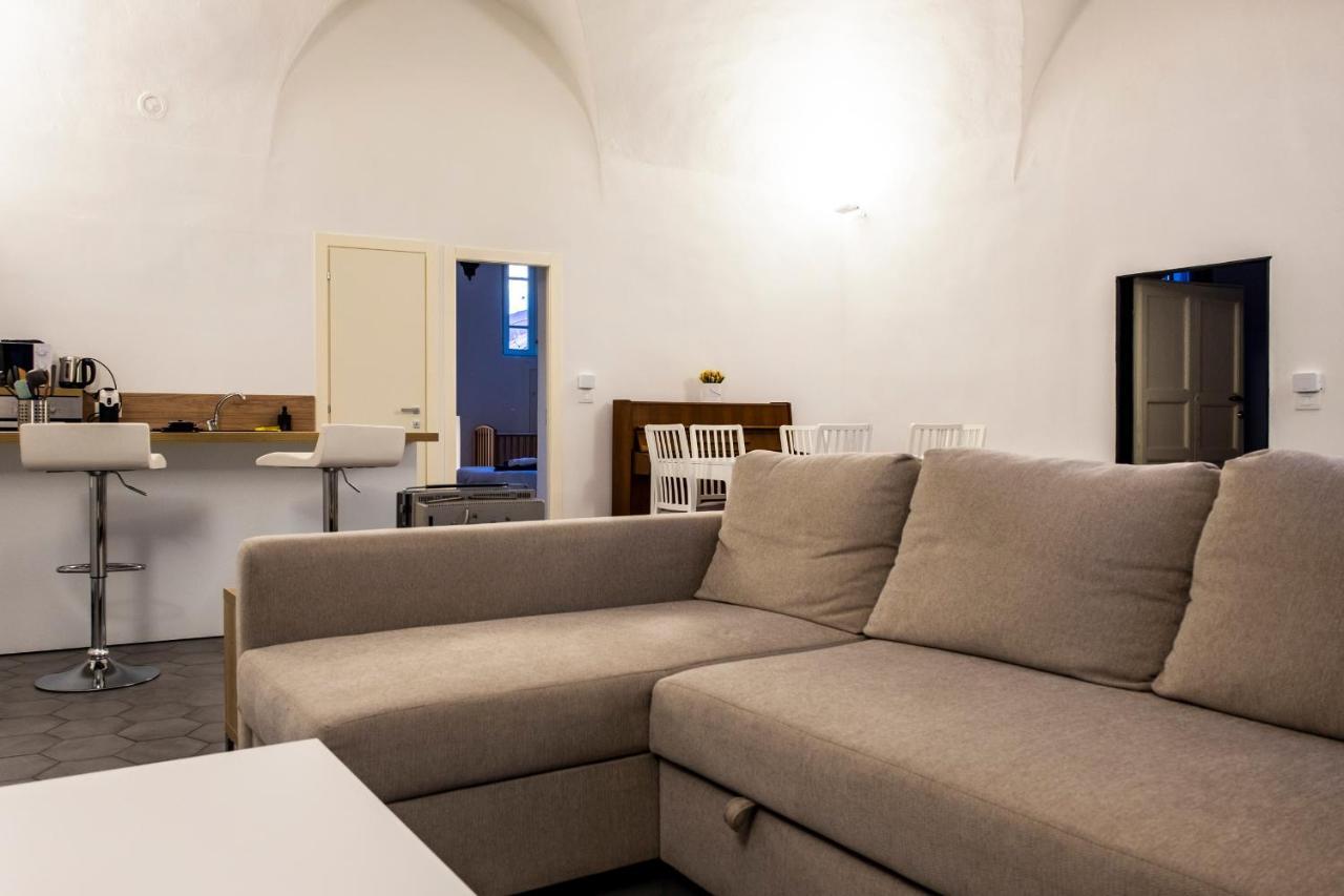 Archivolto Del Teatro Hotel Albenga Eksteriør billede