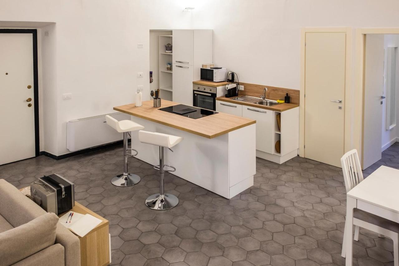 Archivolto Del Teatro Hotel Albenga Eksteriør billede